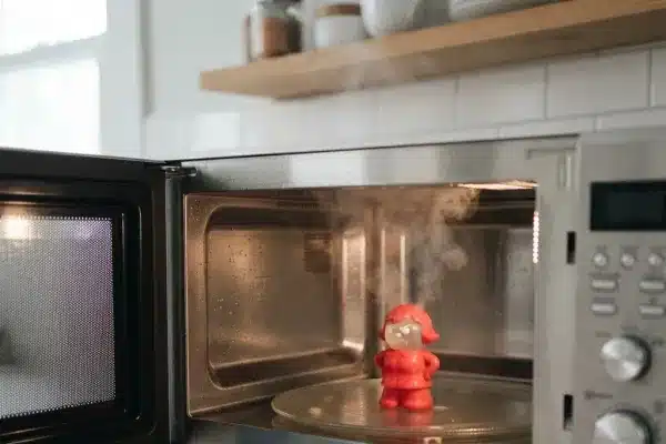 Tips for Effective Microwave Cleaning with Angry Mama