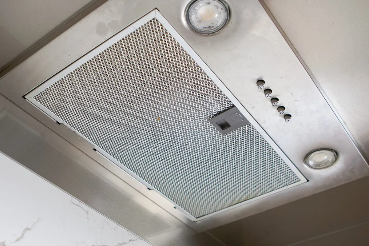 7 Ways to Clean a Greasy Range Hood