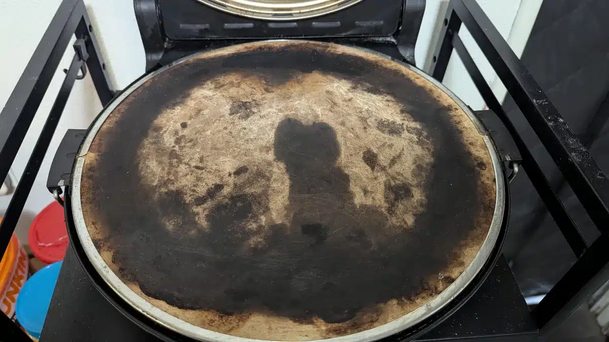 are there any tricks to clean a pizza stone