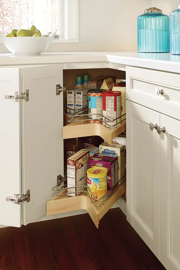 Lazy Susan vs pull-out shelves